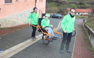 El Pico Valdecebollas, en Palencia, estrena el proyecto ‘Cumbres para Todos’ de montañismo inclusivo