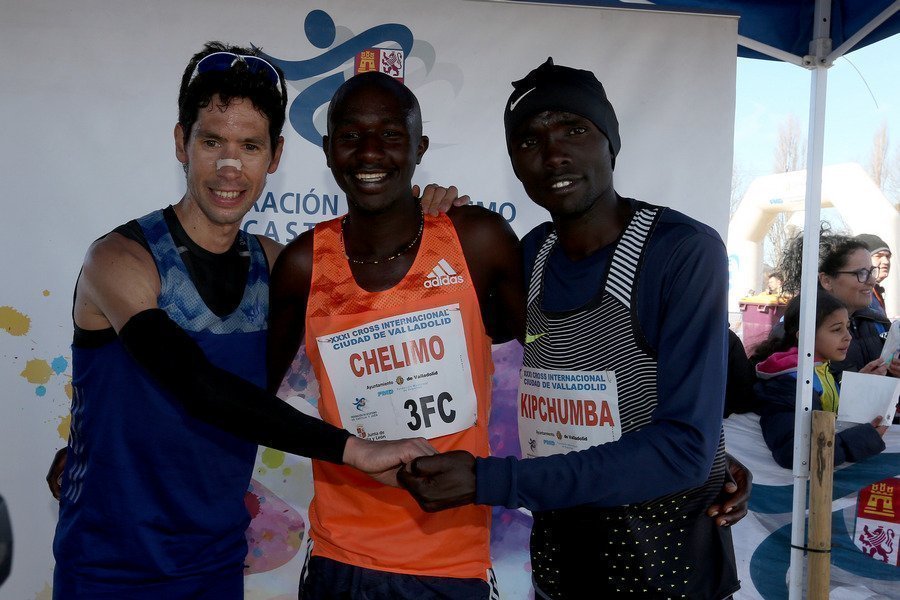Los africanos, Óscar Chelimo y Josephine Chelangat, campeones del XXXI Cross Internacional ciudad de Valladolid