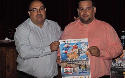 La vallisoletana acera de Recoletos se convierte en un ring al aire libre para acoger la velada de boxeo de la Liga4boxing