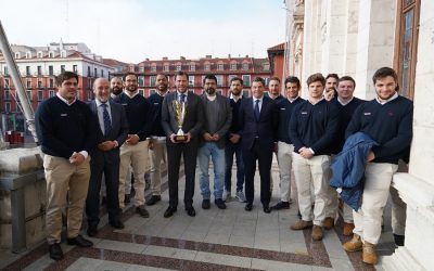 El alcalde de Valladolid recibe al equipo VRAC, campeón de la Copa Ibérica de rugby