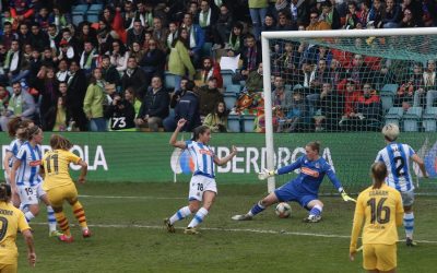 Salamanca se vuelca con la Supercopa Femenina de Fútbol con un Helmántico lleno de pancartas y ambiente festivo
