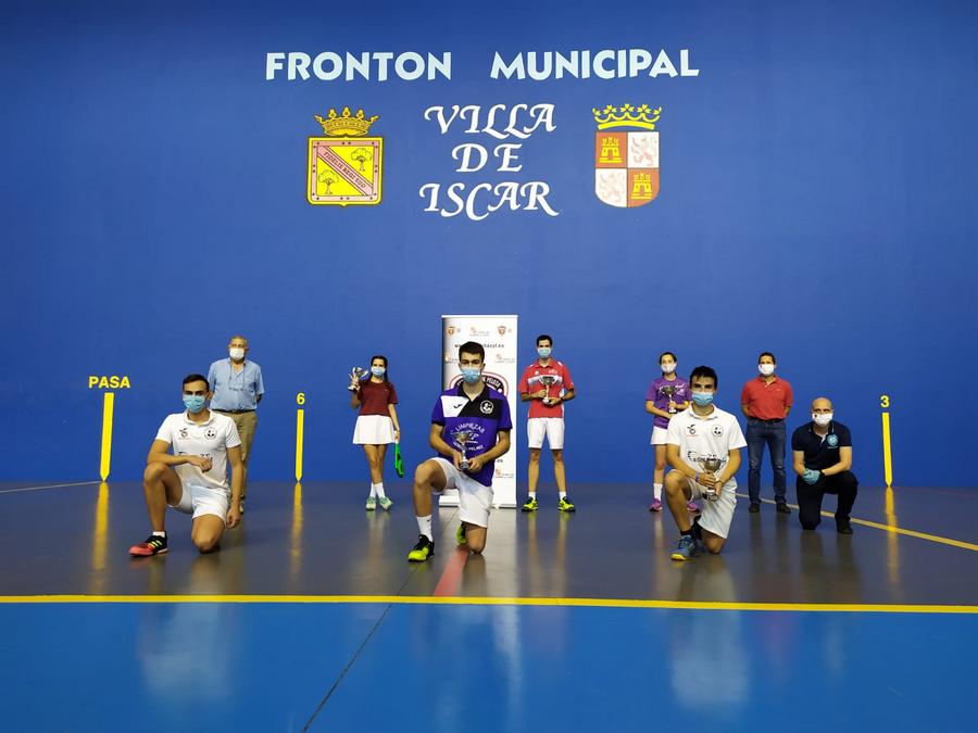 El club Frontenis Palencia y el Puertas Bamar de Íscar consiguen el título regional de Paleta Goma