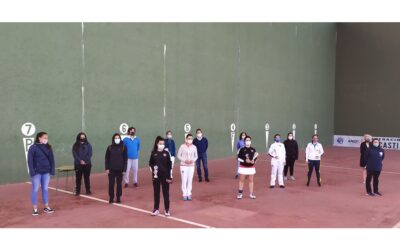 Andrea Campo y Laura Álvarez, campeonas de Castilla y León de Frontenis femenino en Vilviestre del Pinar