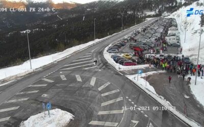 Los montañeros segovianos denuncian desigualdad en la gestión de los aparcamientos de Navacerrada y Cotos