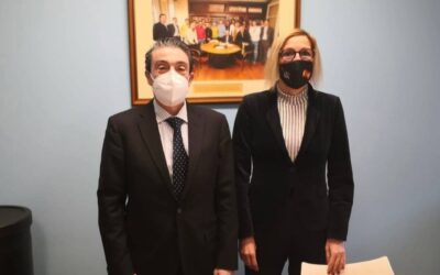 Victoria Barcina, nueva presidenta de  la Federación de Pádel de Castilla y León