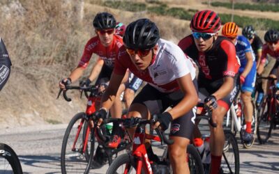 Los ciclistas y equipos de Castilla y León dejan huella en la Vuelta Ciclista Junior a la Ribera del Duero