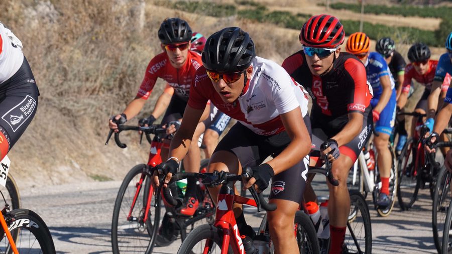 Los ciclistas y equipos de Castilla y León dejan huella en la Vuelta Ciclista Junior a la Ribera del Duero