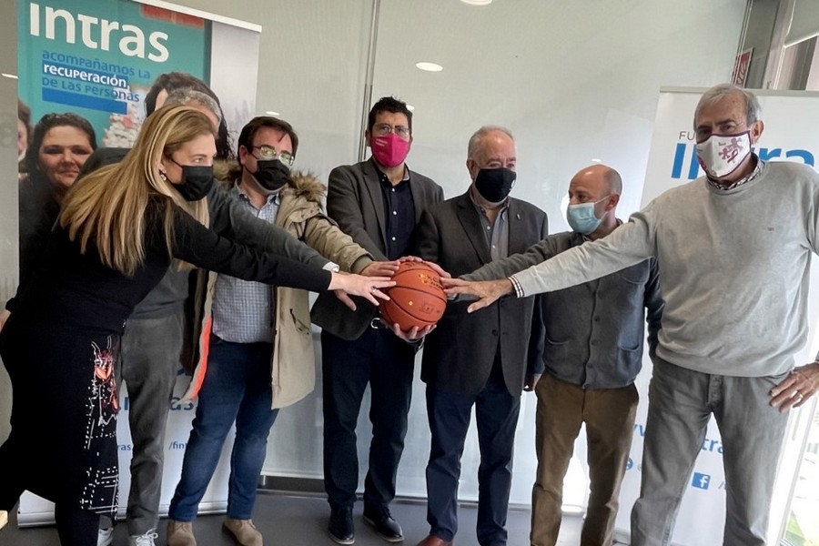 El baloncesto de Castilla y León e INTRAS firman un convenio para integrar a personas con discapacidad