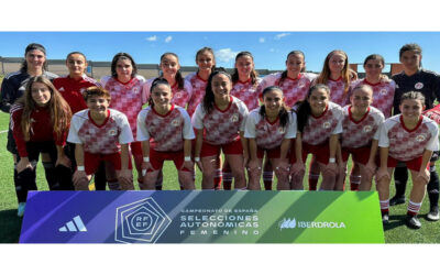 La Selección Femenina de fútbol de Castilla y León juega la semifinal juvenil del Nacional