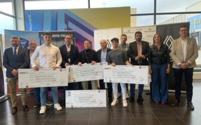 La jugadora de hockey en línea Olivia Monjas recoge el premio Joven Promesa de la APDV