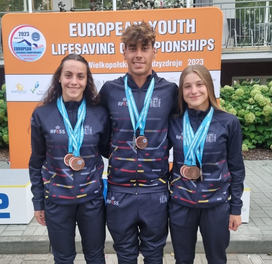 Lucía Zorrilla Fernández (C.D. SOS La Bañeza), Marcos Antón Martín (C.D.S. Dragones) y Yael Mantecón Ruiz-Santaquiteria (C.D. SOS La Bañeza). Lucía Zorrilla Fernández (C.D. SOS La Bañeza), Marcos Antón Martín (C.D.S. Dragones) y Yael Mantecón Ruiz-Santaquiteria (C.D. SOS La Bañeza).