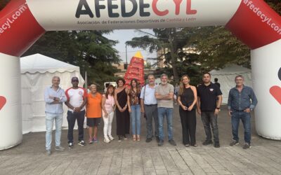 Cientos de familias disfrutan de la VII Feria del Deporte ‘AFEDECYL’ celebrada en el Paseo de Las Moreras, durante las fiestas de Valladolid