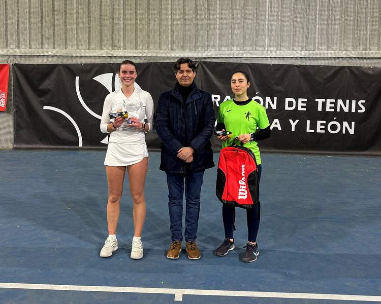 Los tenistas de Castilla y León brillan en el Circuito Nacional Champions Bowl