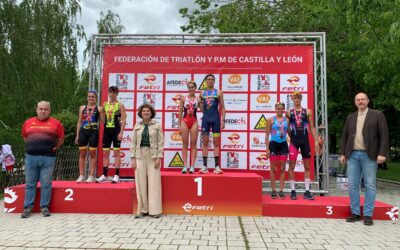Las triatletas Marina Muñoz y Alba Núñez se lucen en Valladolid