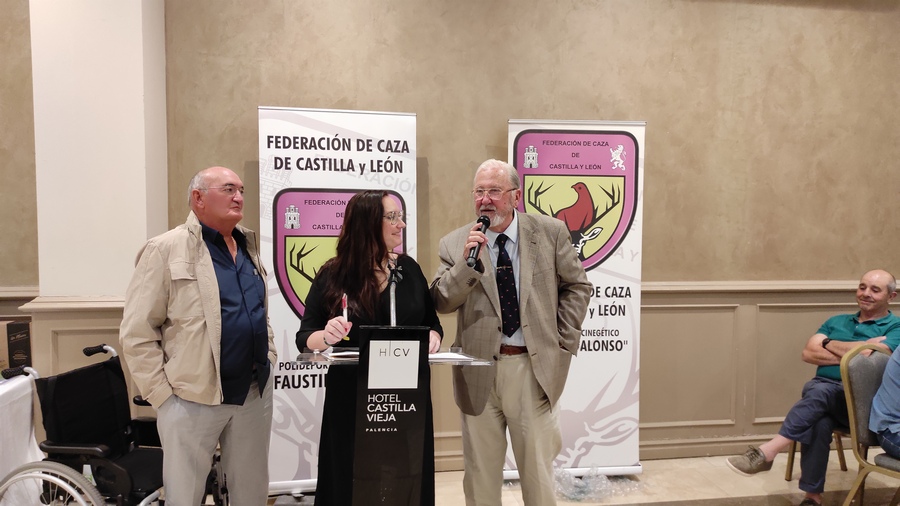 Santiago Iturmendi despidiendo el evento