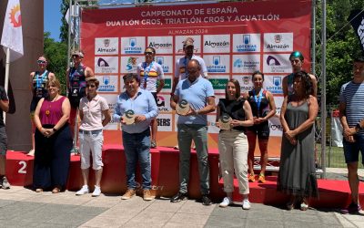Marina Muñoz y Kevin Viñuela, oro en el Nacional de Triatlón Cross
