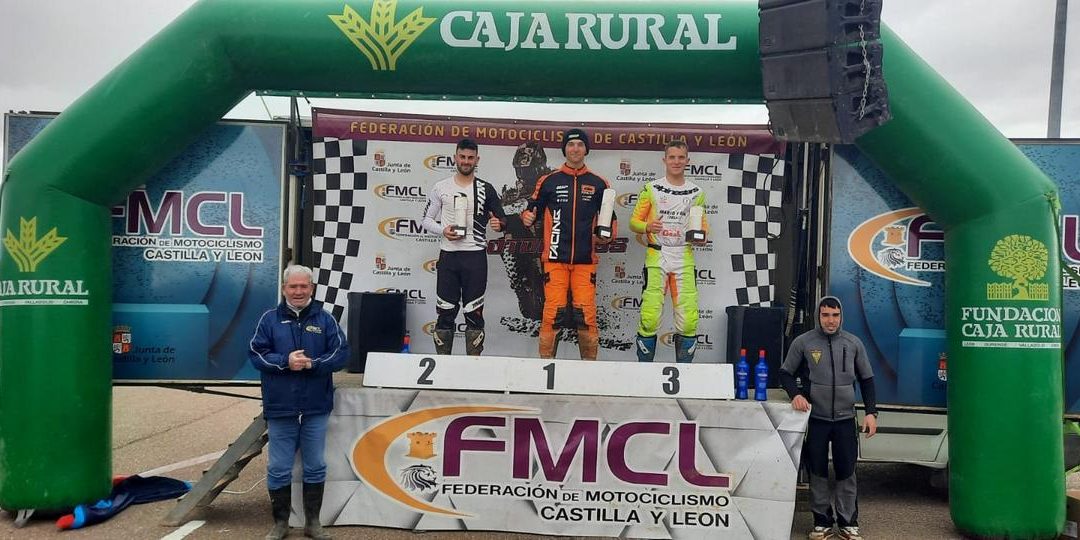 Más de medio centenar de motoristas se han dado cita en la prueba de Motocross “Ciudad de La Bañeza 2025”
