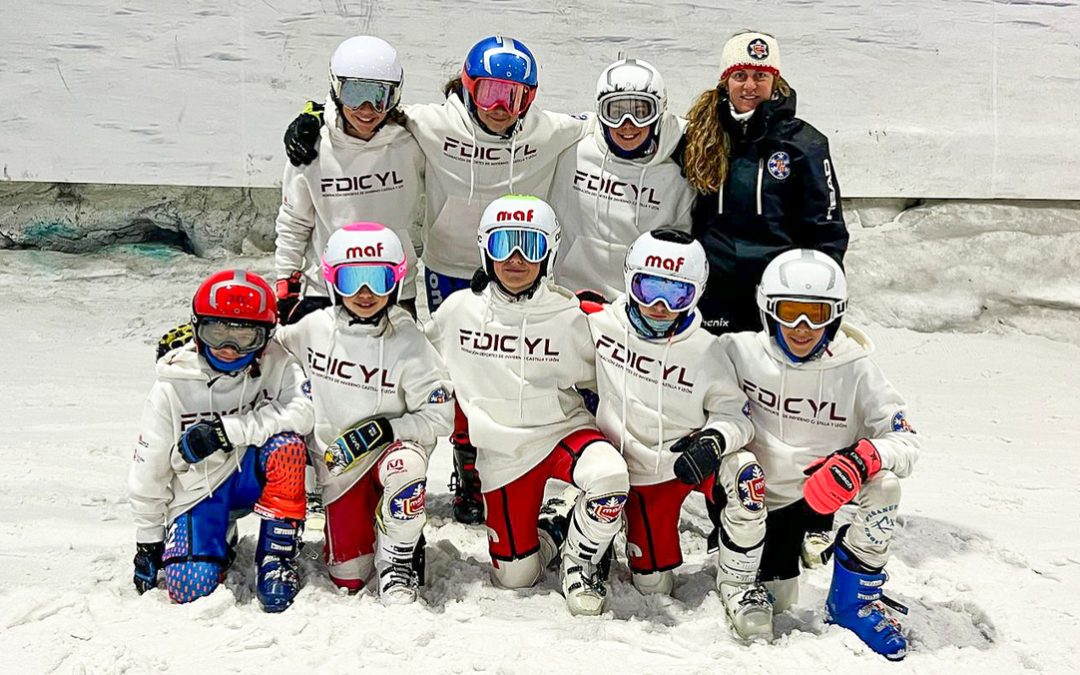 El Grupo de Seguimiento en Esquí Alpino de la FDICYL inicia su actividad en Madrid Snozone