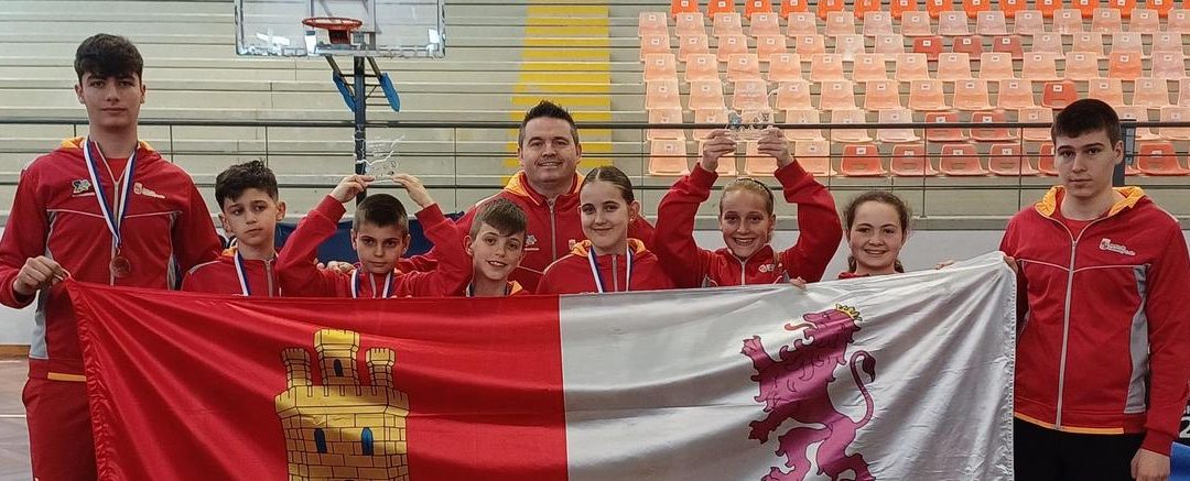 Castilla y León, bronce en el Torneo Ibérico de Tenis de mesa alevín masculino