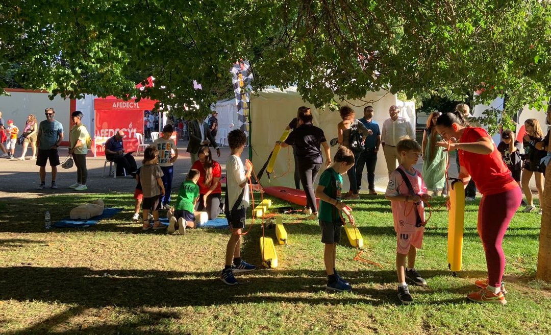 Pabellón multideporte ‘AFEDECYL’, al aire libre en Las Moreras de Valladolid