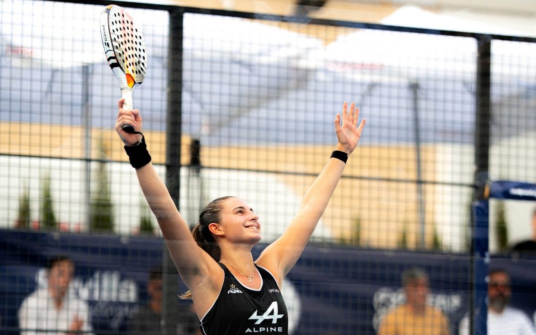 La jugadora de pádel Alejandra Alonso,  Premio Joven Promesas 2024