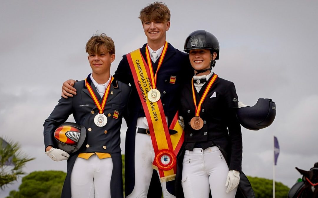 Dos medallas para Castilla y León en el Campeonato de España de Doma Clásica Juveniles 1*