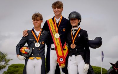 Dos medallas para Castilla y León en el Campeonato de España de Doma Clásica Juveniles 1*