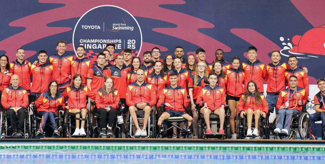 Marta Fernández, triple medallista en el Campeonato del Mundo de Singapur