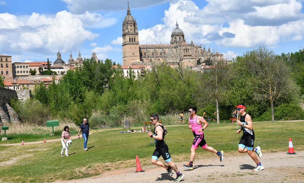 Marina Muñoz y Javier Martín, campeones del VII Duatlón de Salamanca