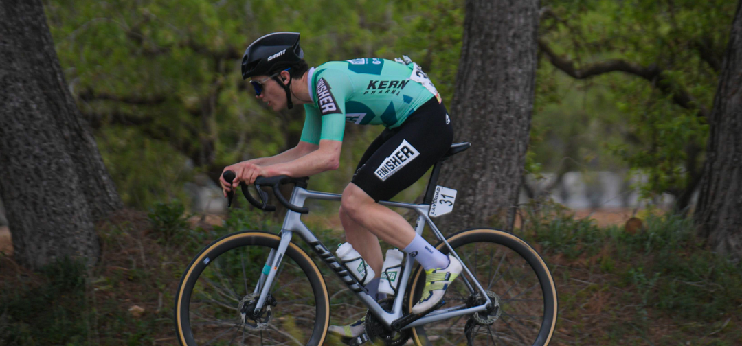 El ciclista vallisoletano Sergio Romeo da el salto al profesionalismo con el Equipo Kern Pharma