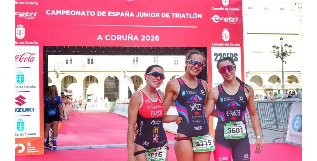 Alba Núñez, campeona de España y Amanda García, del Deporama Soriano, subcampeona júnior de Triatlón