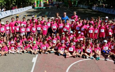 La fiesta del atletismo en la calle llena de color y emoción la vallisoletana Acera de Recoletos